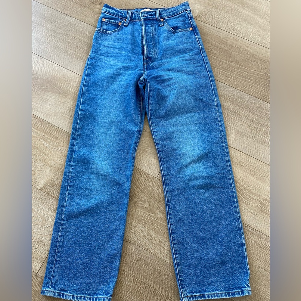 Levi dark denim jean